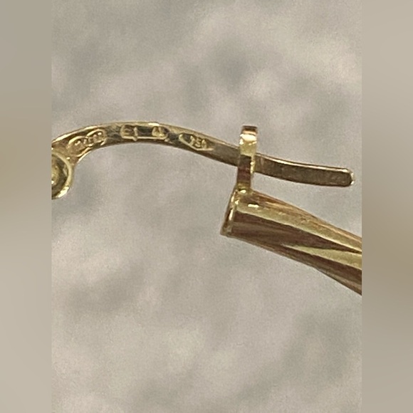 New 18k Yellow Gold Twisted Hoops 2" - Picture 7 of 11